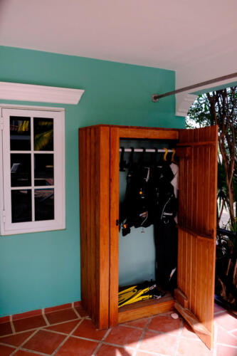 Ample storage space for dive gear